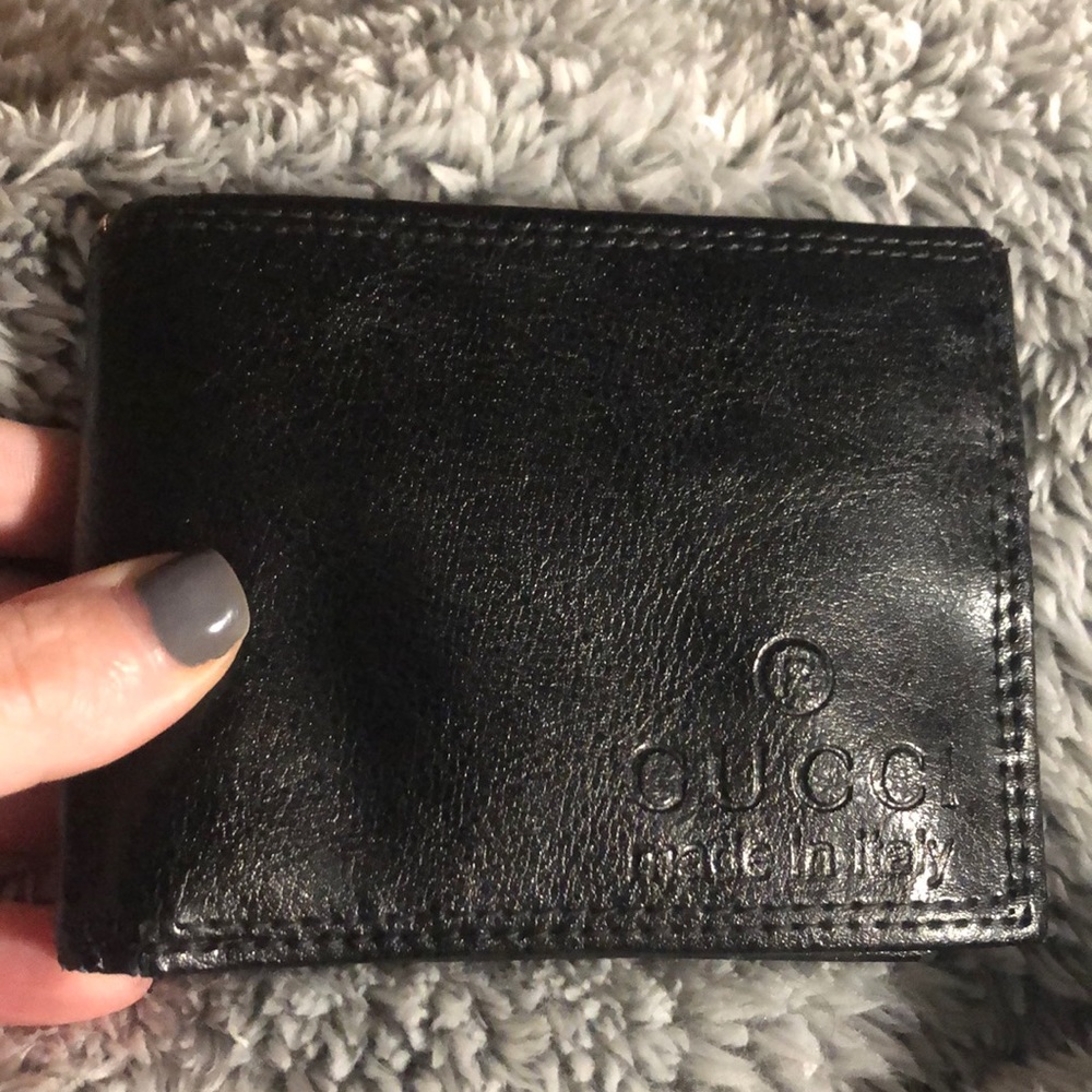 Men’s Gucci wallet